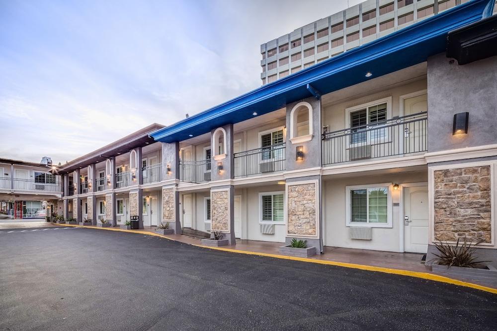 סן מטאו Stone Villa Inn מראה חיצוני תמונה